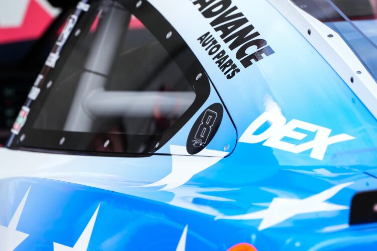 NASCAR CEO Steve O'Donnell Tells Kyle Busch Family 'We Got You' Before Start Of Coca-Cola 600